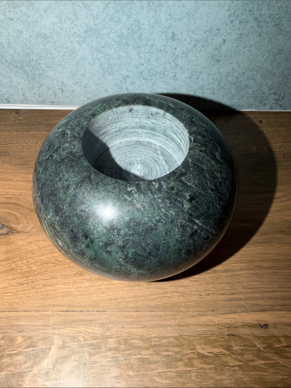 Round Marble Candle Holder in Deep Green